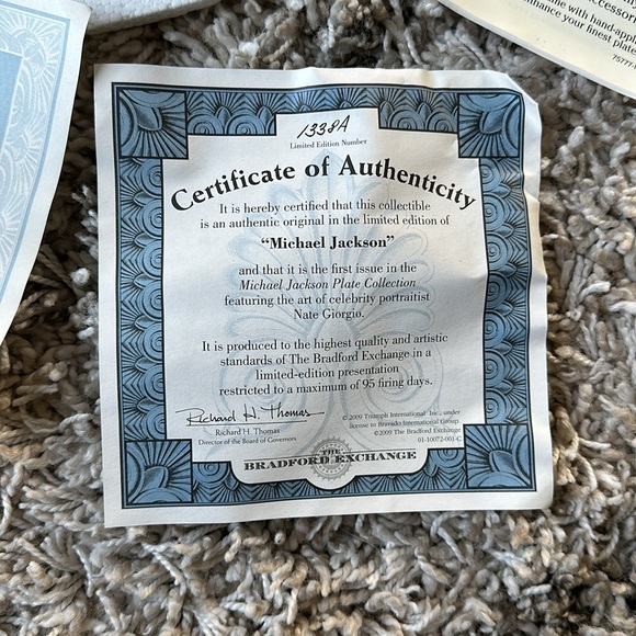 The Bradford Exchange Michael Jackson plate an enduring tribute new - Picture 4 of 5